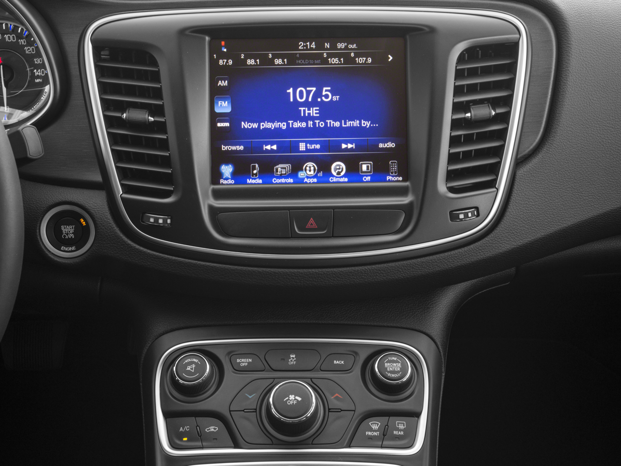 2016 Chrysler 200 Limited - Photo 7