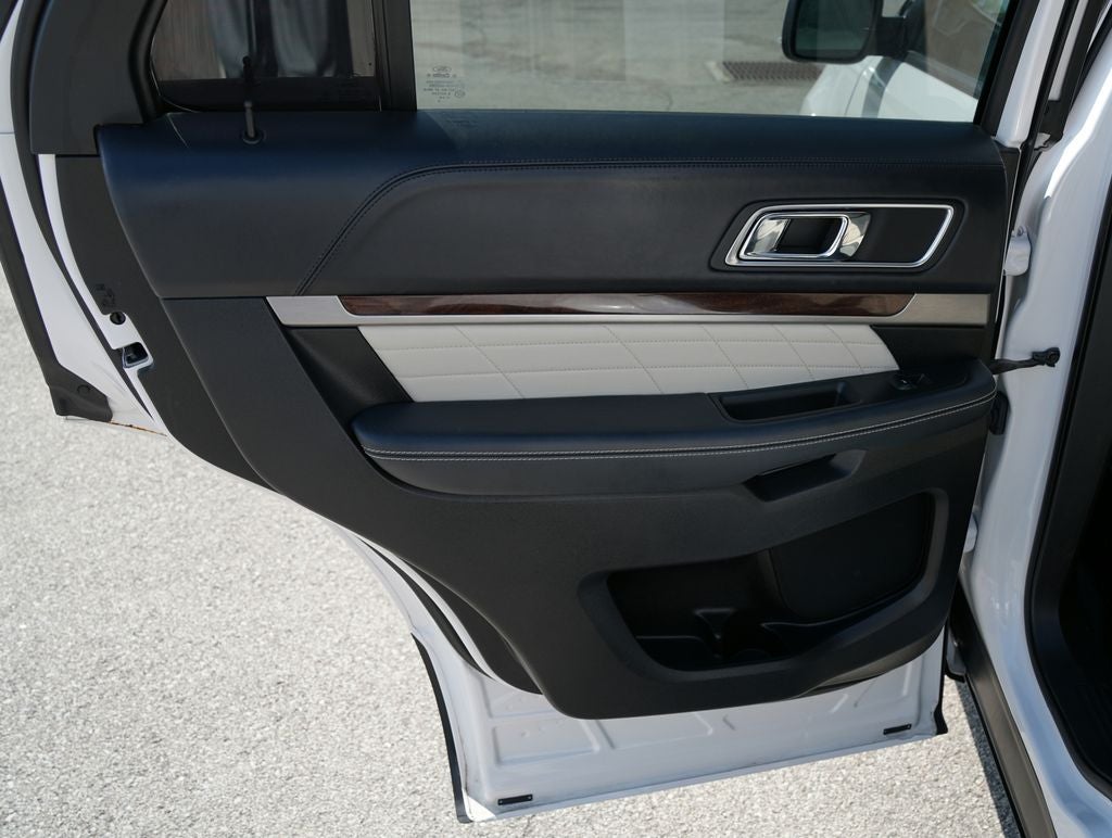 2017 Ford Explorer Platinum