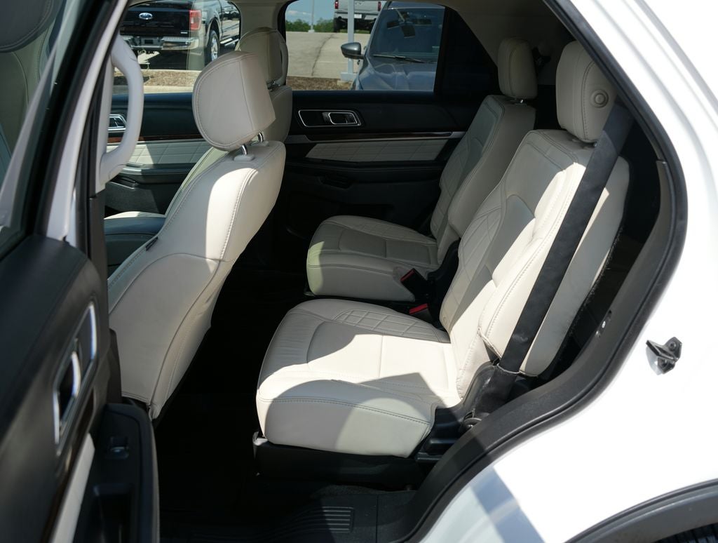 2017 Ford Explorer Platinum