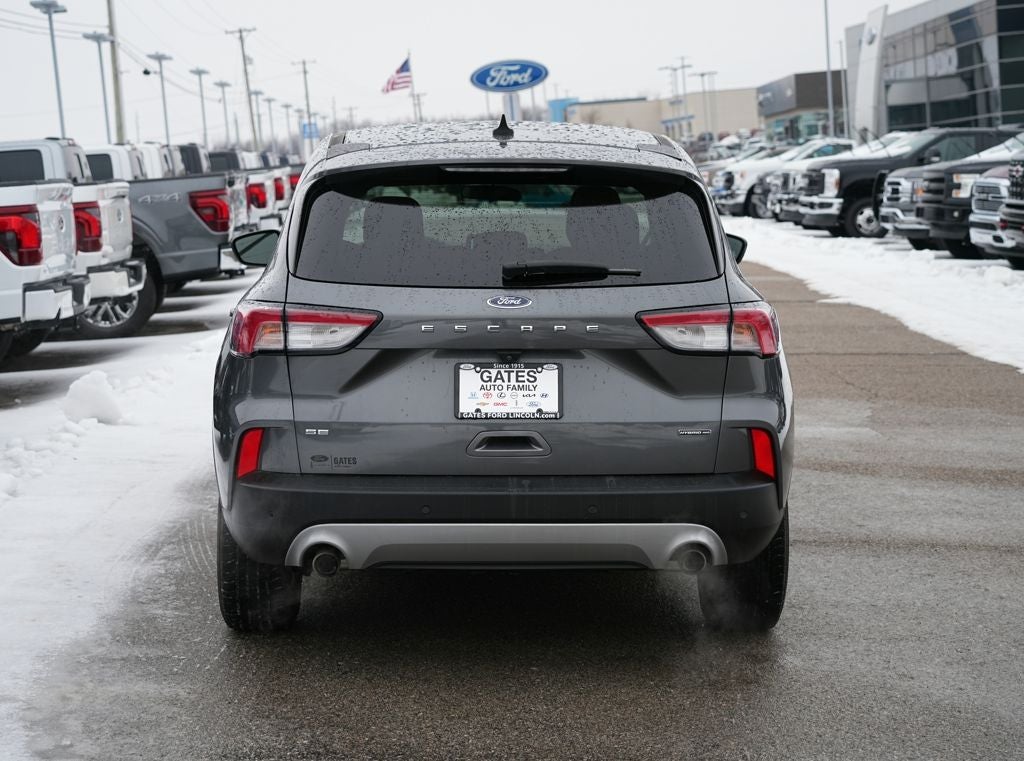 2022 Ford Escape Hybrid SE