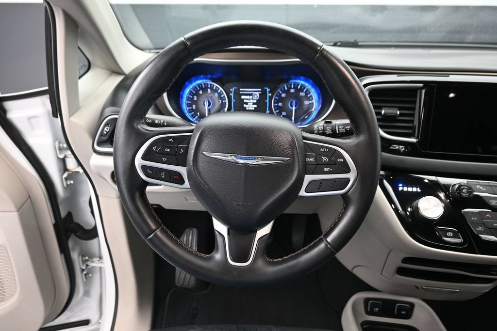 2017 Chrysler Pacifica Touring L