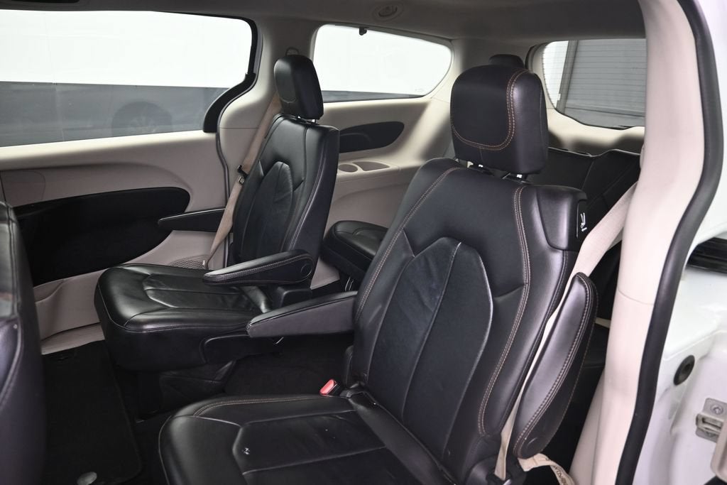 2017 Chrysler Pacifica Touring L