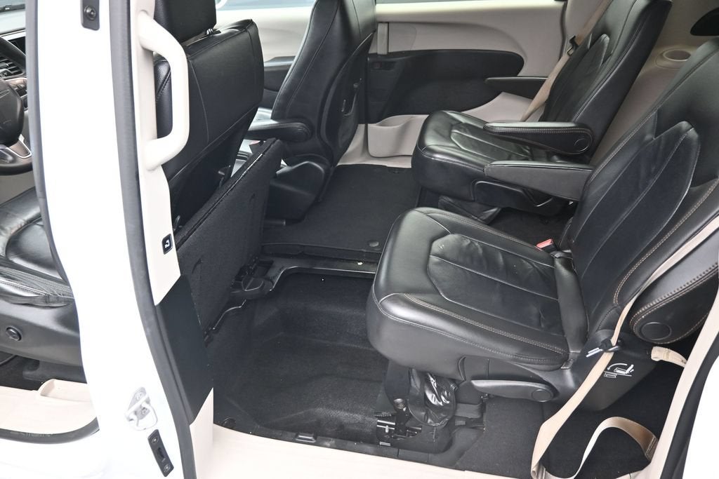 2017 Chrysler Pacifica Touring L