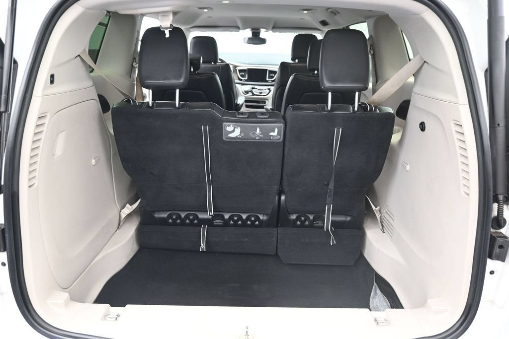 2017 Chrysler Pacifica Touring L