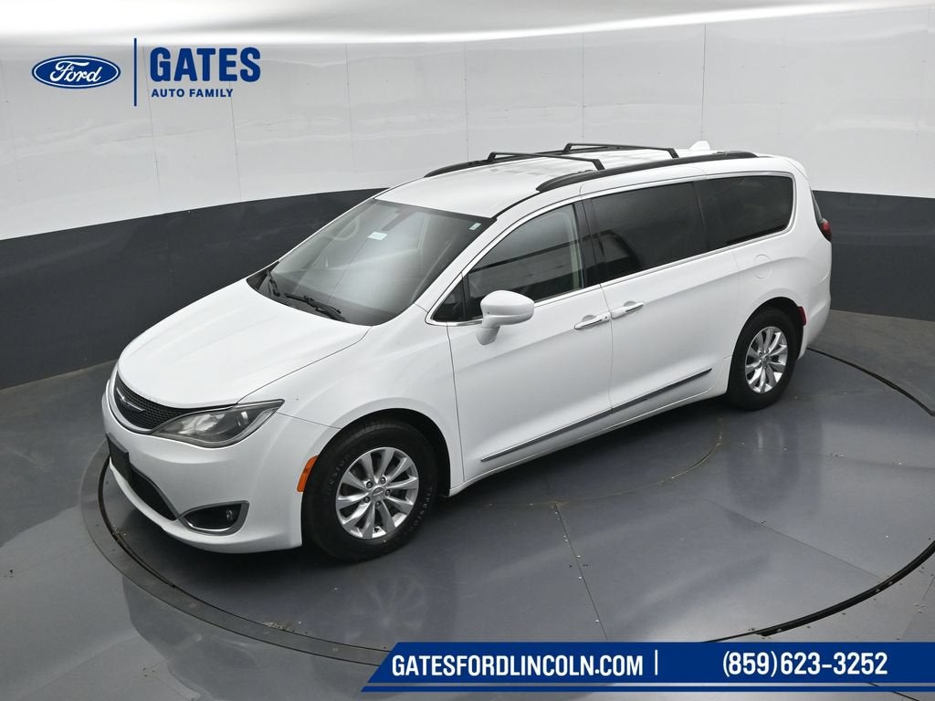 2017 Chrysler Pacifica Touring L