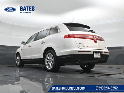 2017 Lincoln MKT Base