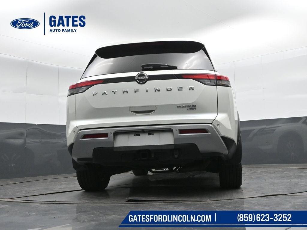 2023 Nissan Pathfinder Platinum
