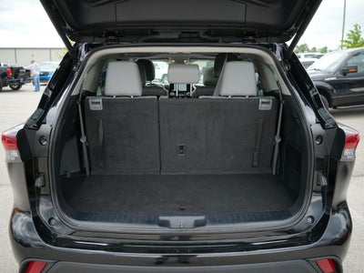 2024 Toyota Highlander XLE