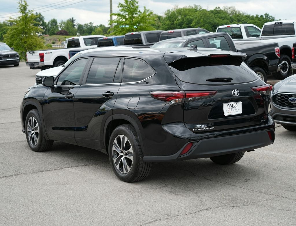 2024 Toyota Highlander XLE