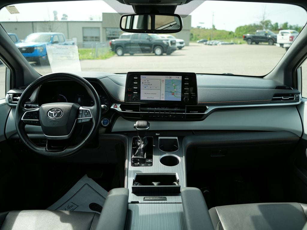 2021 Toyota Sienna XSE 7 Passenger