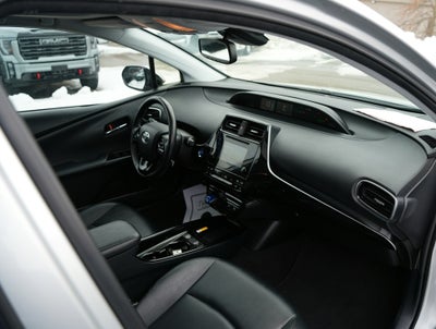 2019 Toyota Prius XLE