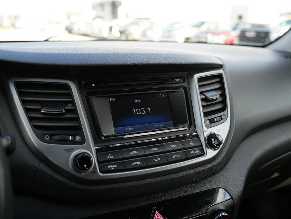 2016 Hyundai TUCSON SE