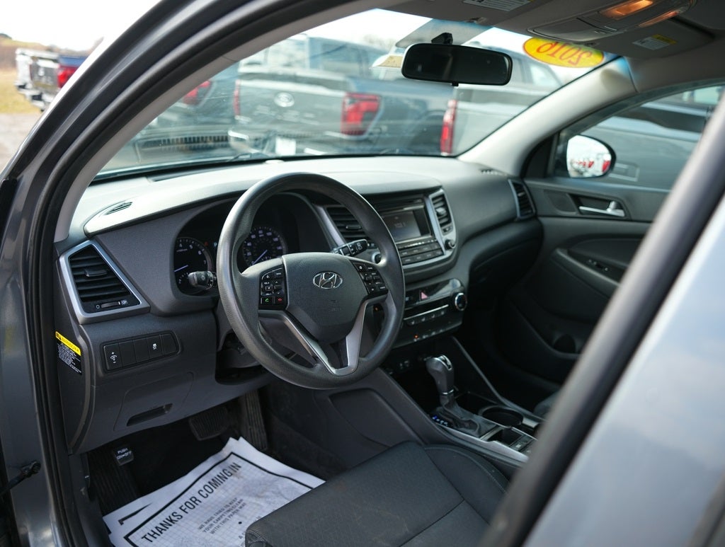 2016 Hyundai TUCSON SE