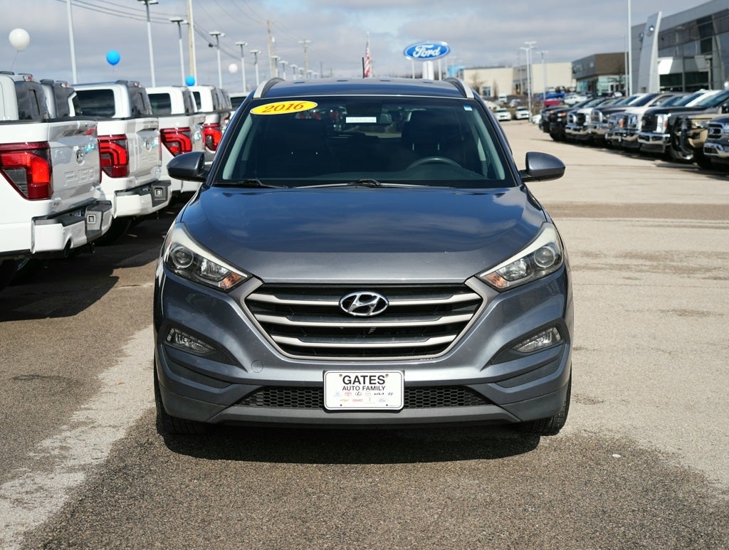2016 Hyundai TUCSON SE