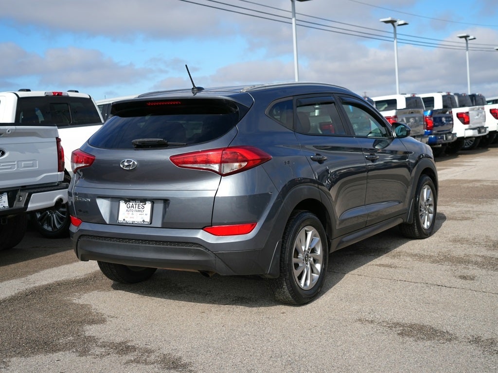 2016 Hyundai TUCSON SE