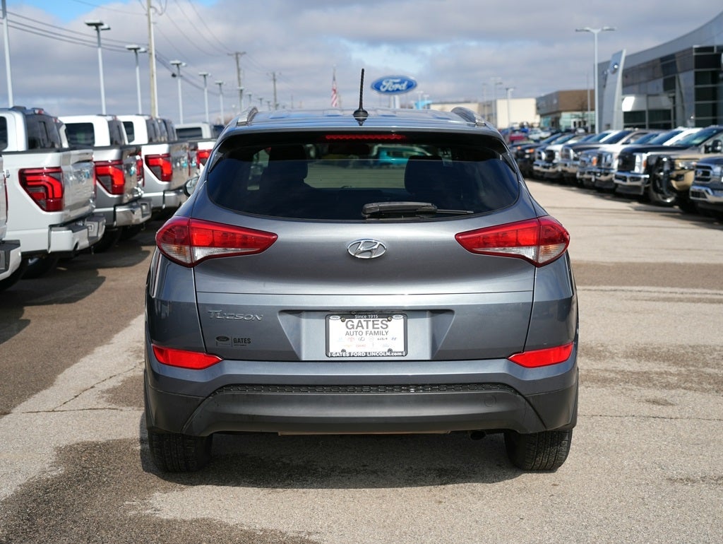 2016 Hyundai TUCSON SE