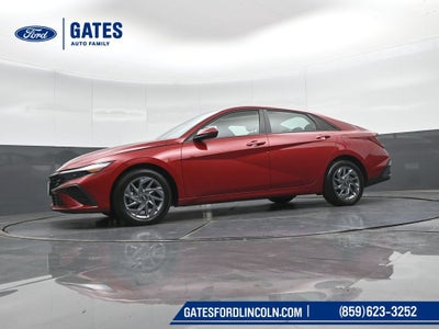 2024 Hyundai ELANTRA SEL