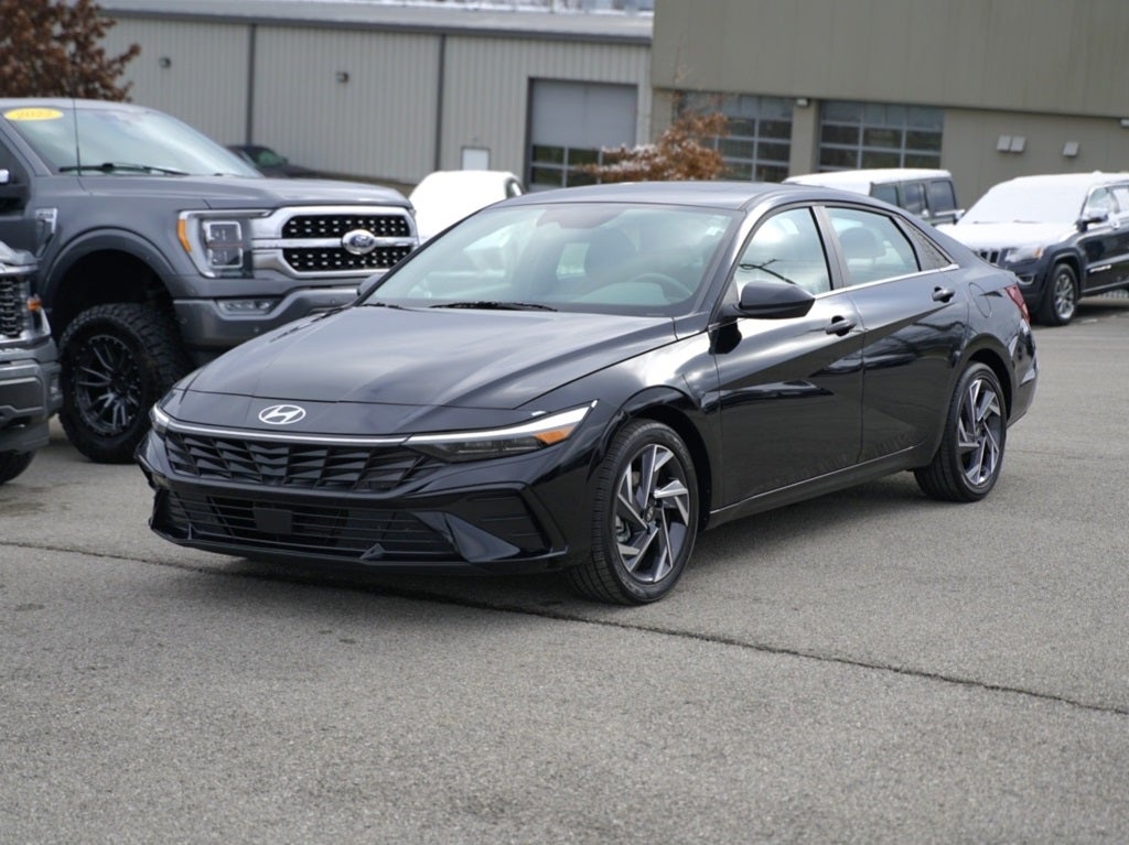 2025 Hyundai ELANTRA SEL Convenience