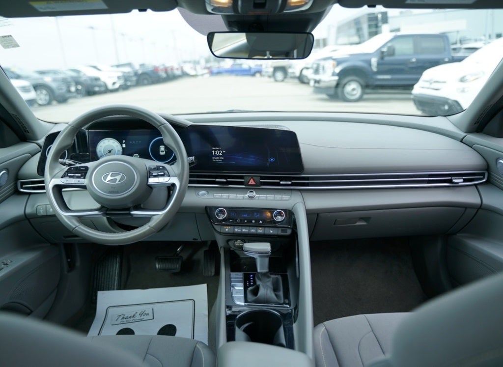 2025 Hyundai ELANTRA SEL Convenience