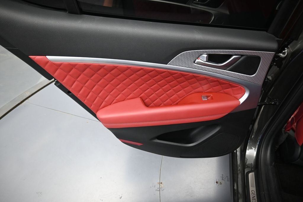 2023 Genesis G70 3.3T