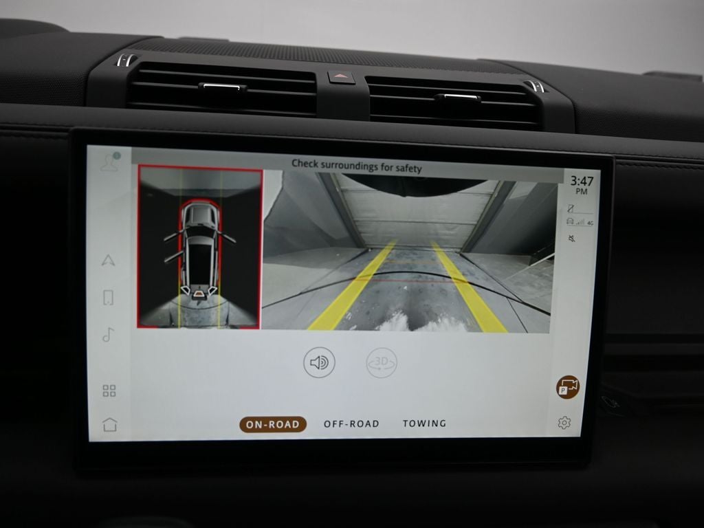 2023 Land Rover Defender 130 X-Dynamic SE