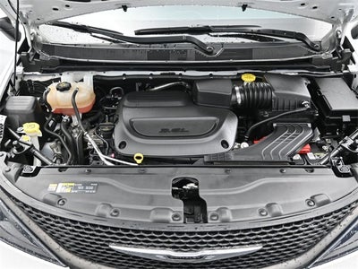 2023 Chrysler Voyager LX