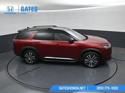 2022 Nissan Pathfinder Platinum