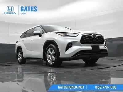 2024 Toyota Highlander LE