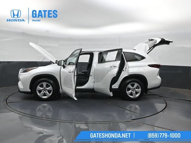 2024 Toyota Highlander LE