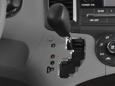 2014 Toyota Sienna L 7 Passenger