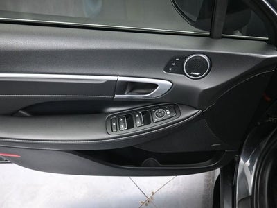 2022 Hyundai SONATA Limited