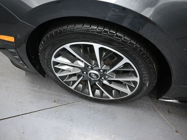 2022 Hyundai SONATA Limited