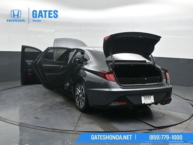 2022 Hyundai SONATA Limited