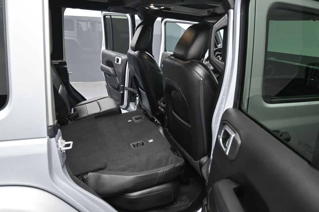 2022 Jeep Wrangler Unlimited Sahara Altitude