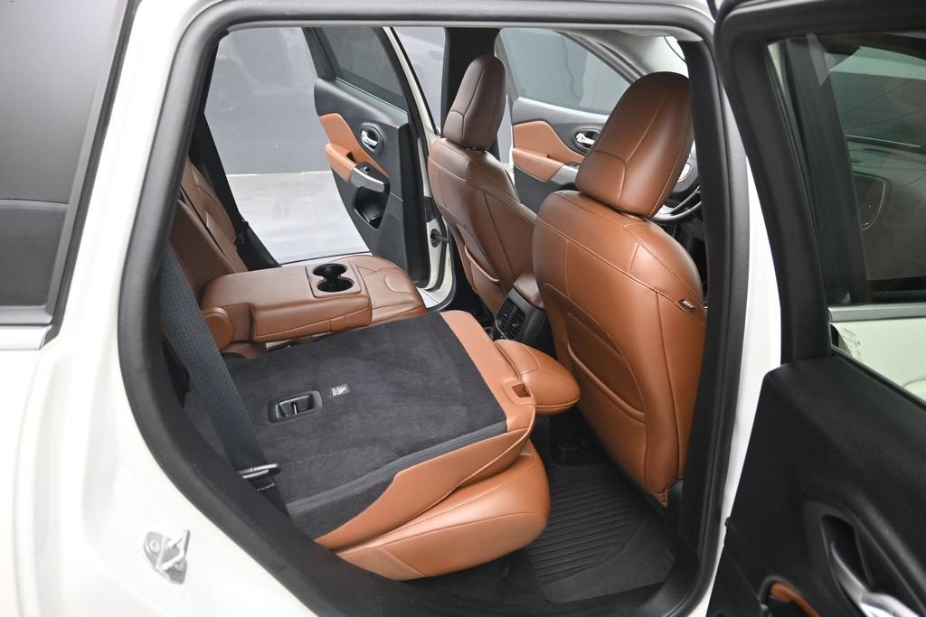 2019 Jeep Cherokee Overland - Photo 30