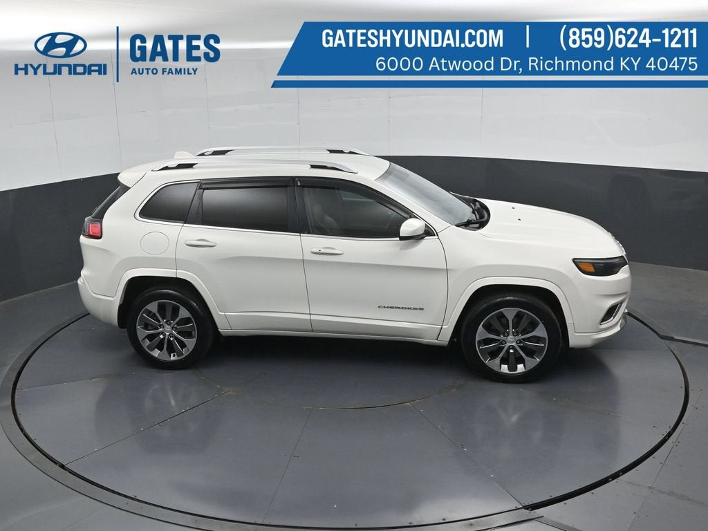 2019 Jeep Cherokee Overland