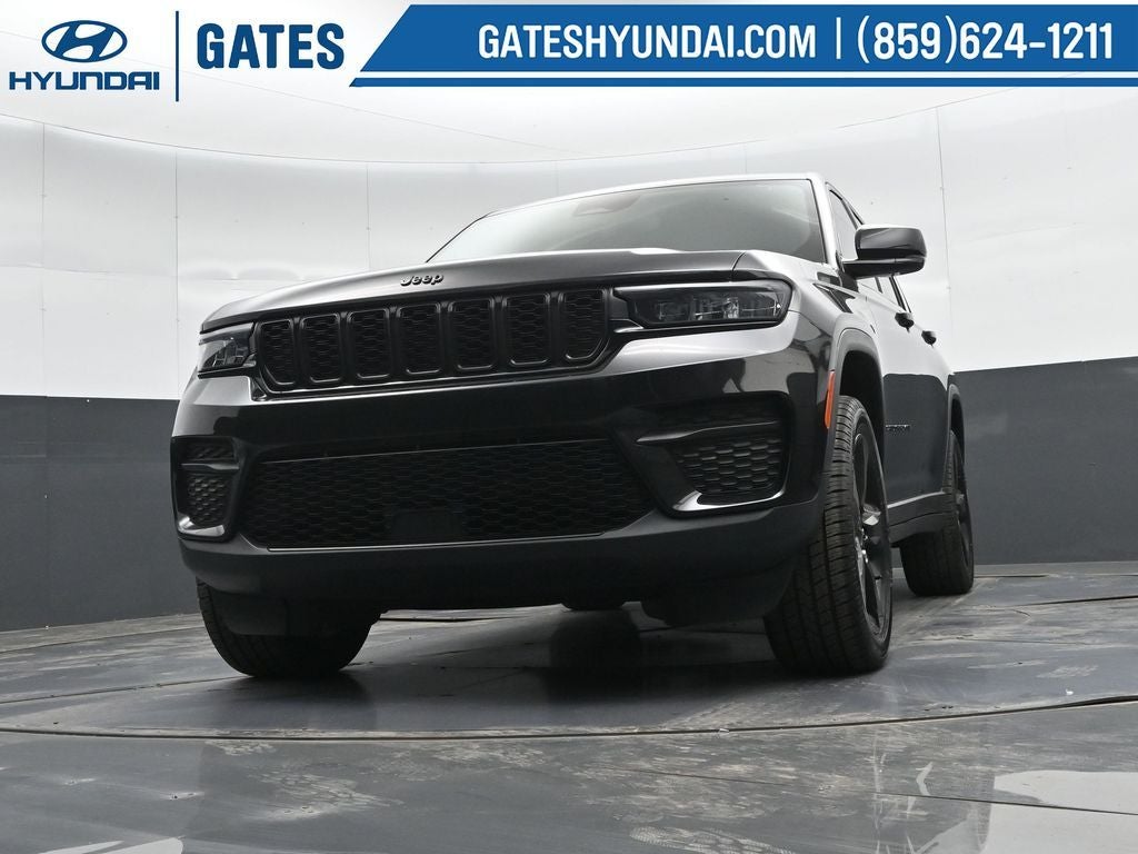 2023 Jeep Grand Cherokee Altitude - Photo 46