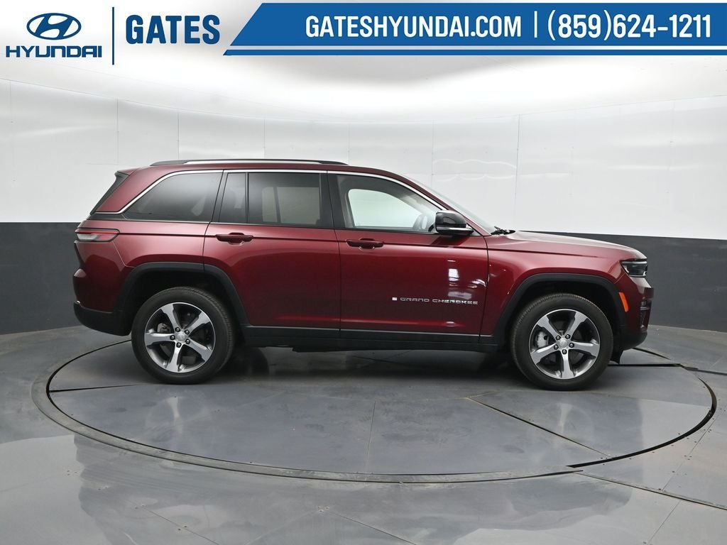 2023 Jeep Grand Cherokee Limited - Photo 3