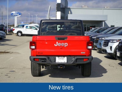 2021 Jeep Gladiator Overland