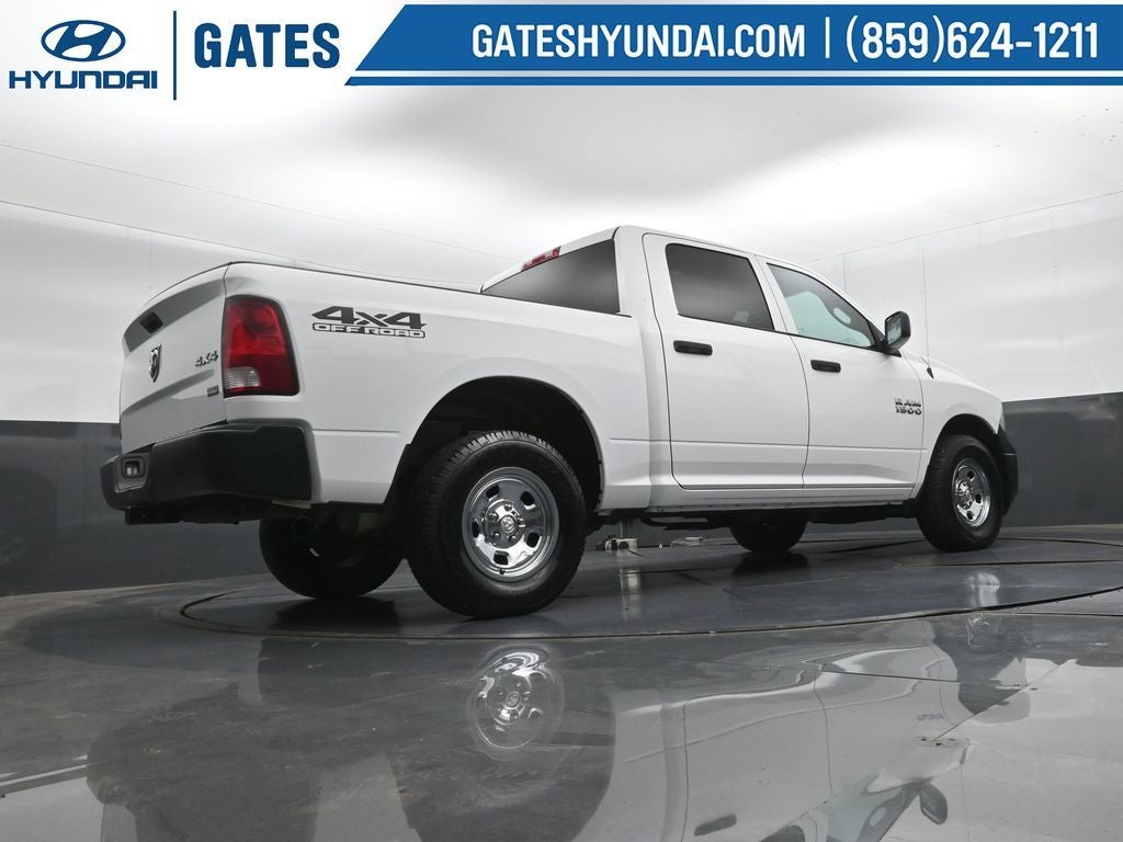 2016 RAM Ram 1500 Pickup Tradesman - Photo 32