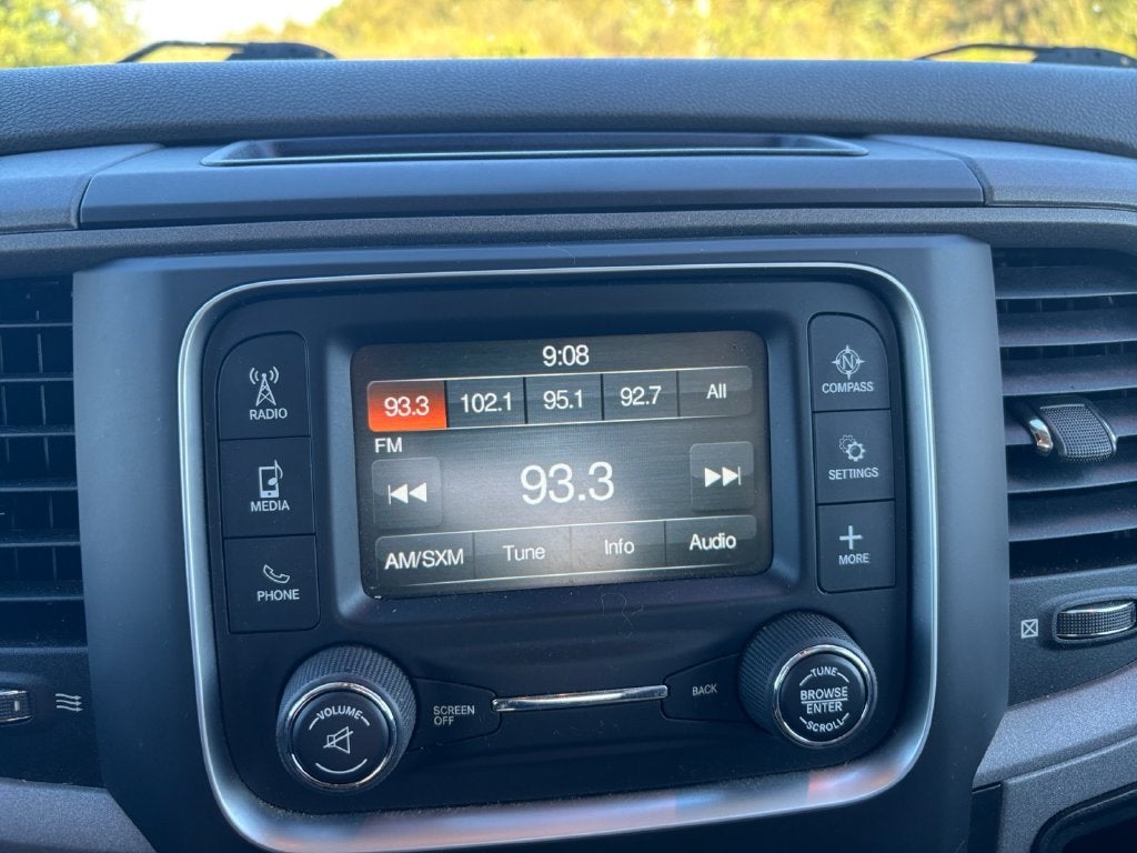 2018 RAM Ram 1500 Pickup Tradesman - Photo 10