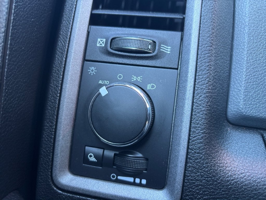 2018 RAM Ram 1500 Pickup Tradesman - Photo 18