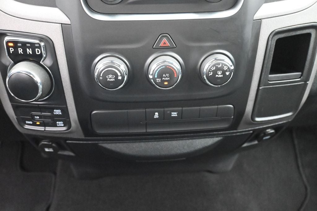 2016 RAM Ram 1500 Pickup Tradesman - Photo 16