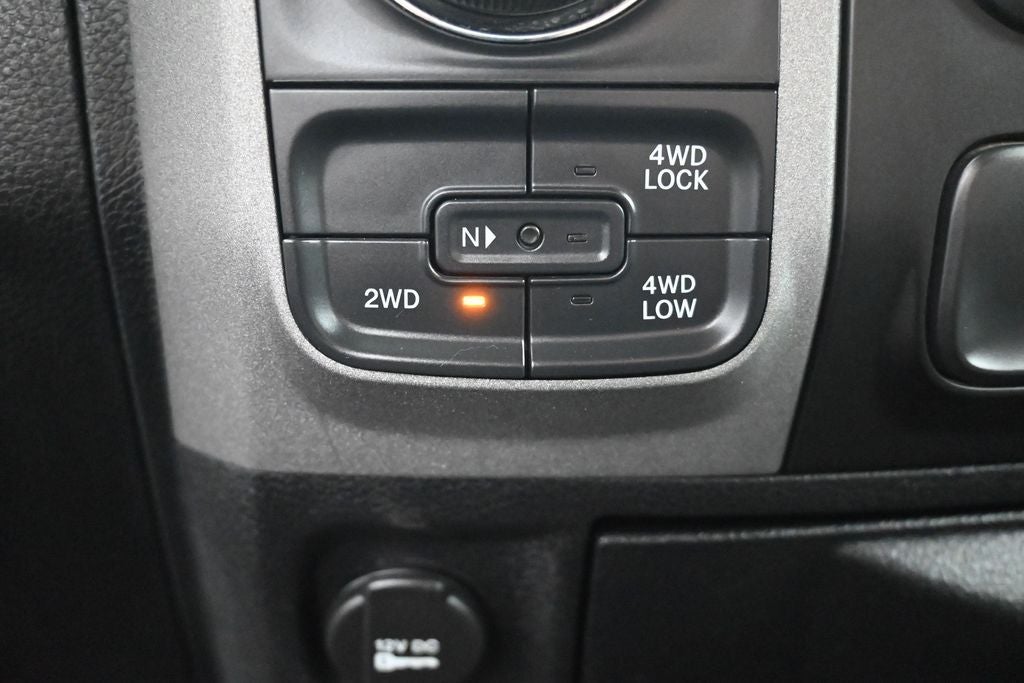 2016 RAM Ram 1500 Pickup Tradesman - Photo 17