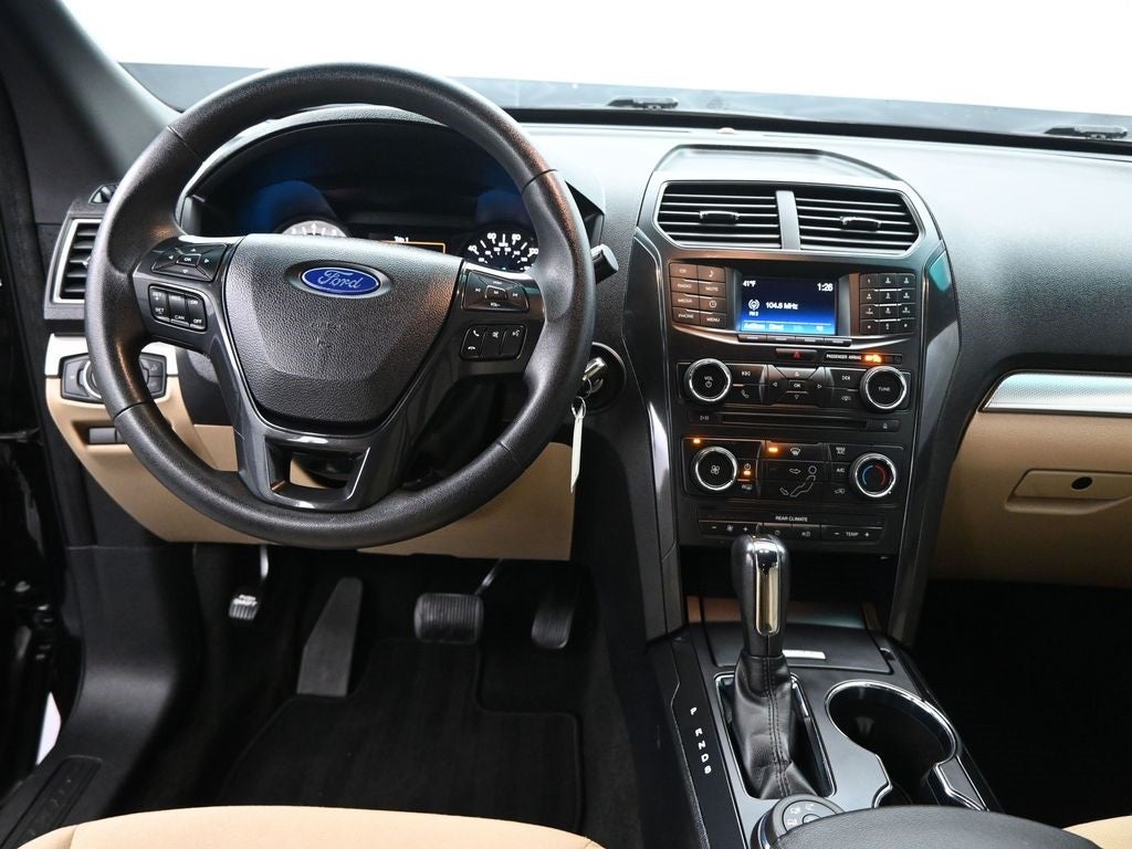 2016 Ford Explorer Base