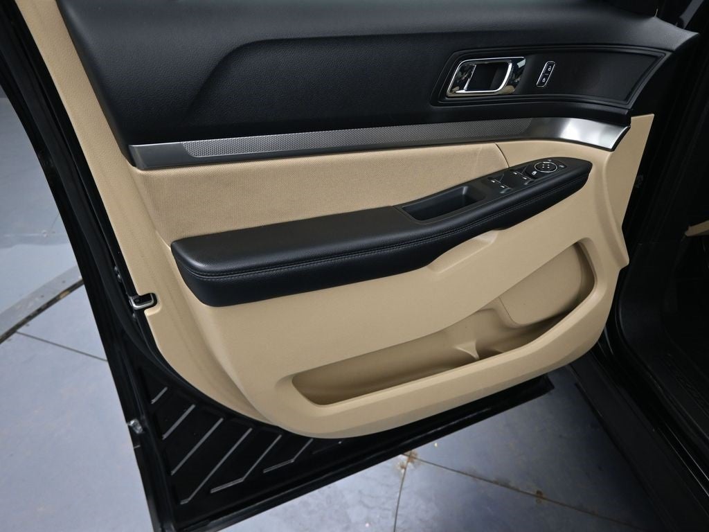 2016 Ford Explorer Base