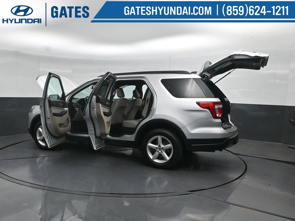 2018 Ford Explorer Base 4WD's photo