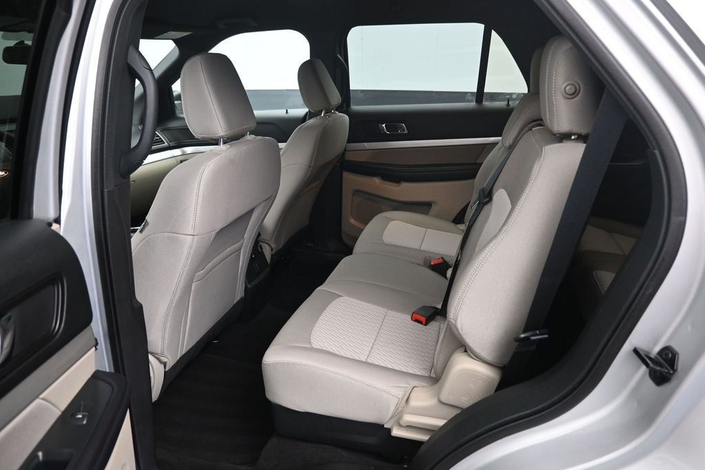 2018 Ford Explorer Base - Photo 10