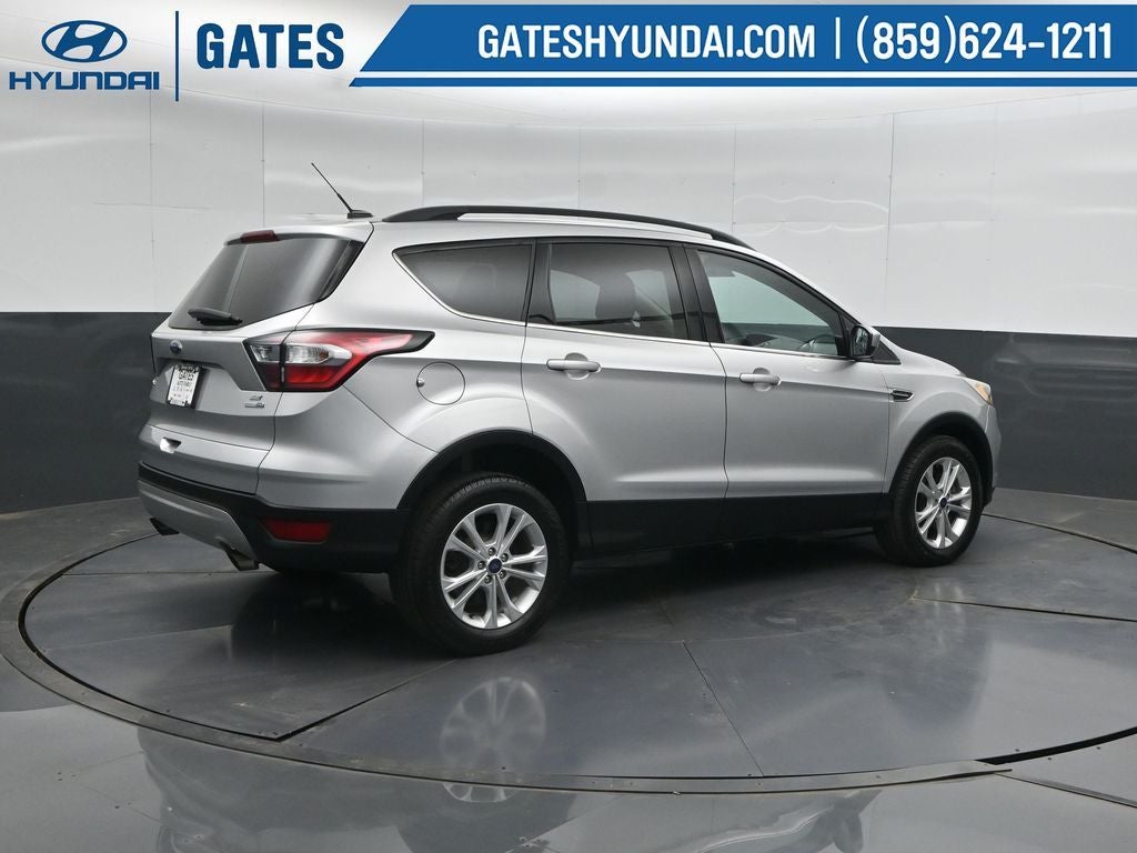 Used 2018 Ford Escape SE with VIN 1FMCU9GD3JUC38834 for sale in Richmond, KY