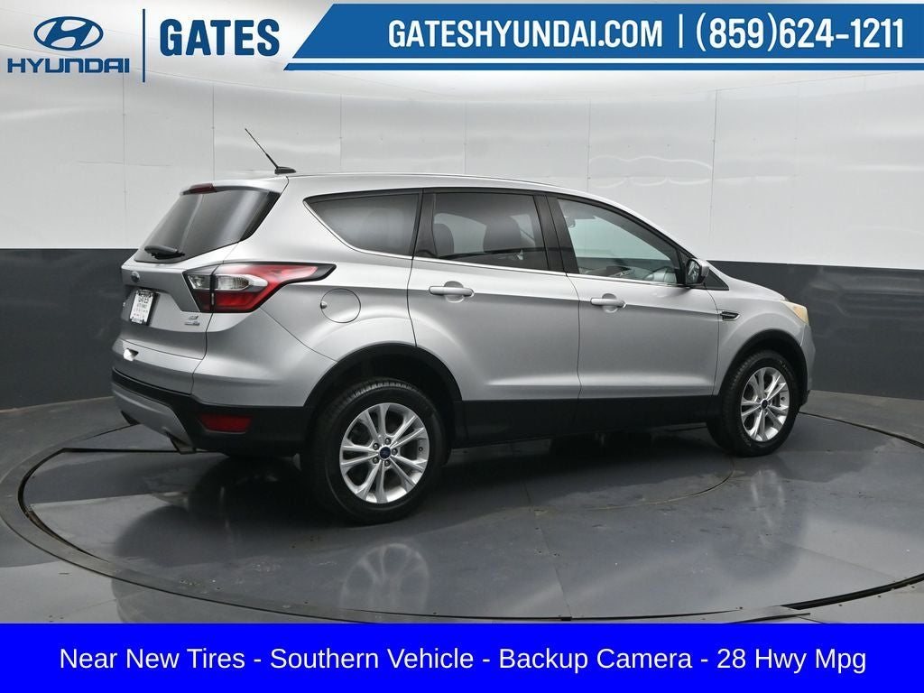 Used 2017 Ford Escape SE with VIN 1FMCU9GD8HUA41233 for sale in Richmond, KY